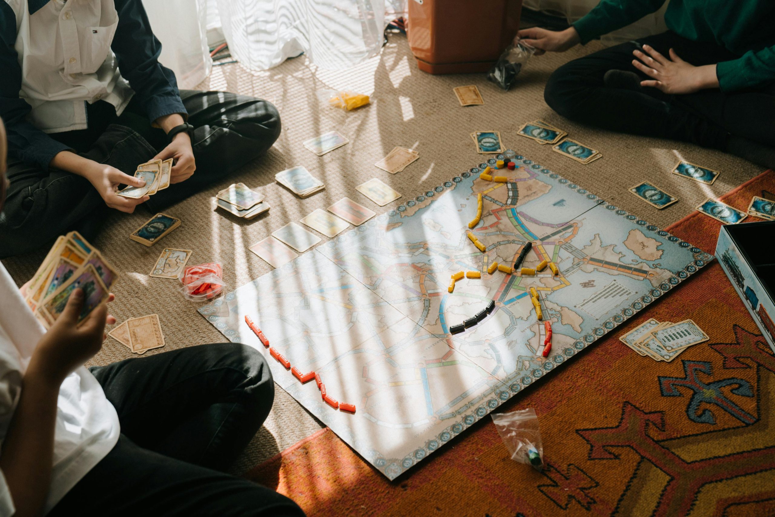 5 Team Building Board Games You Should Try